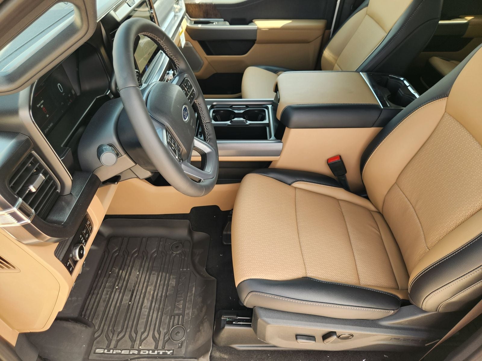 2026 Ford F-350SD Lariat DRW