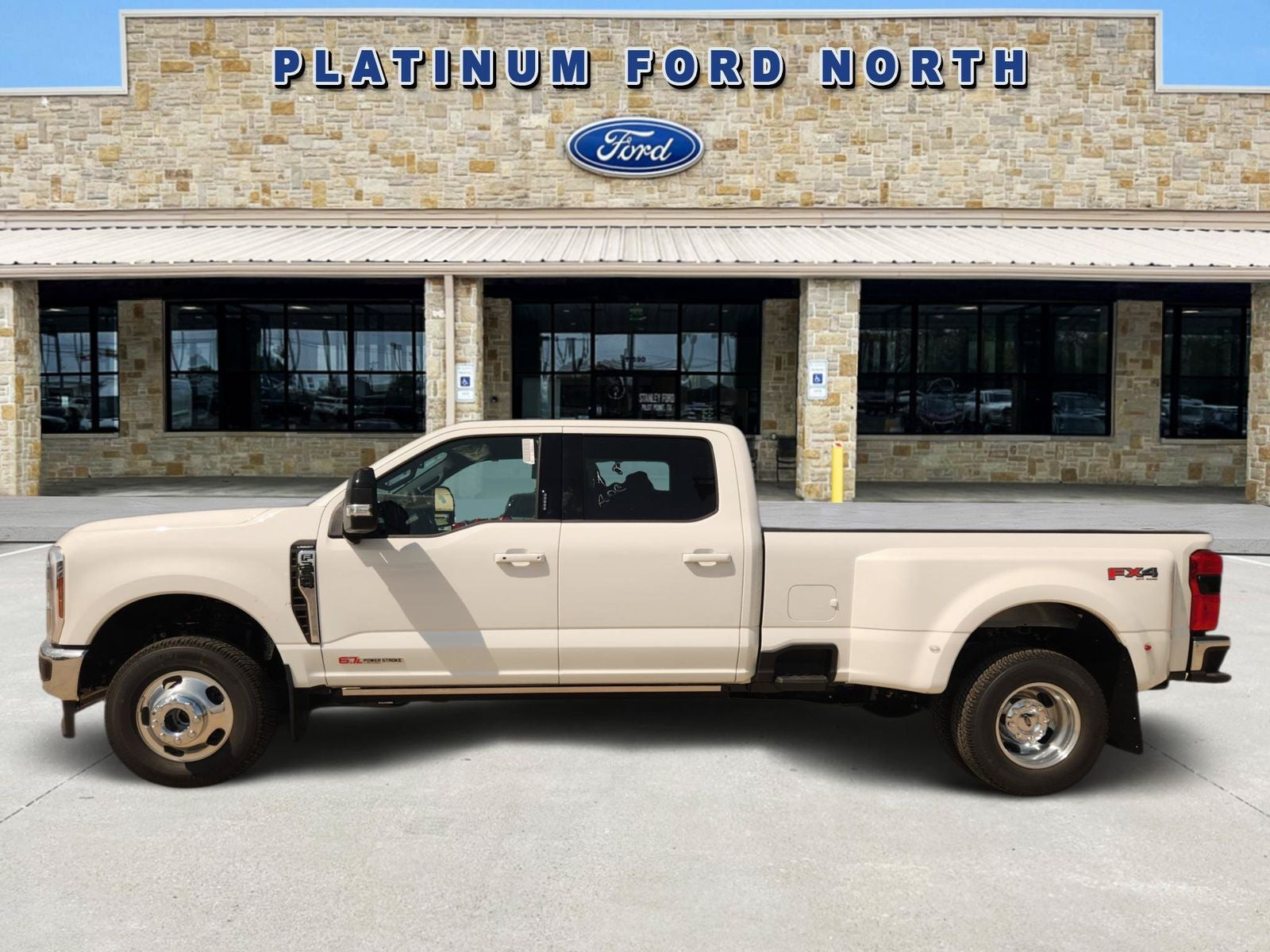 2026 Ford F-350SD Lariat DRW
