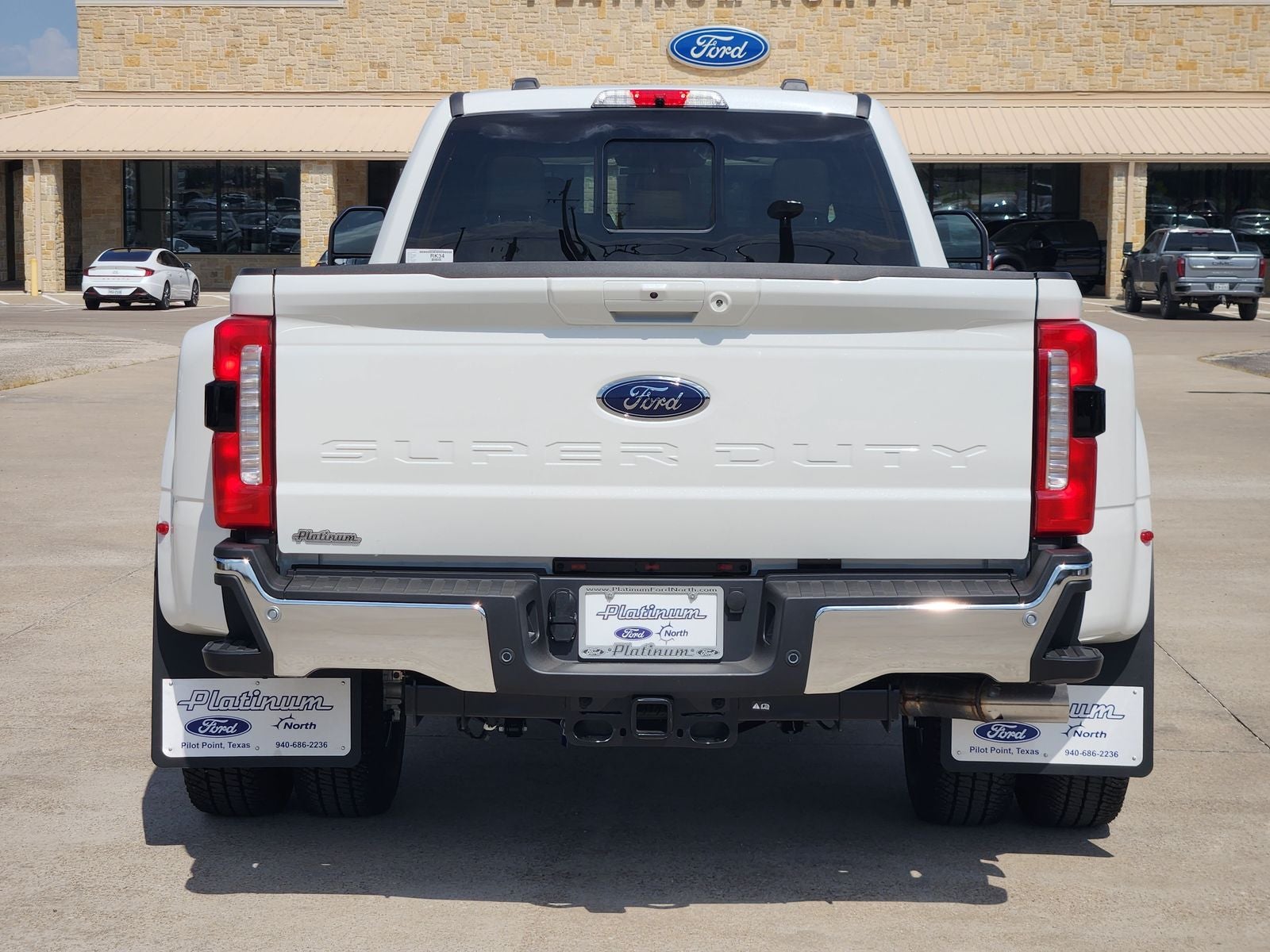 2026 Ford F-350SD Lariat DRW