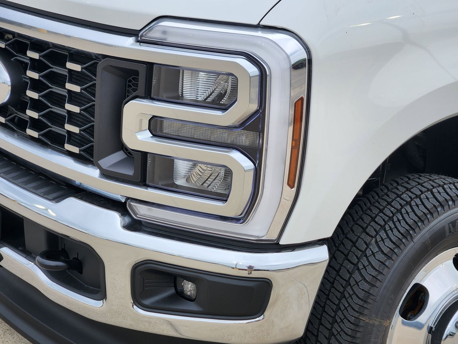 2026 Ford F-350SD Lariat DRW