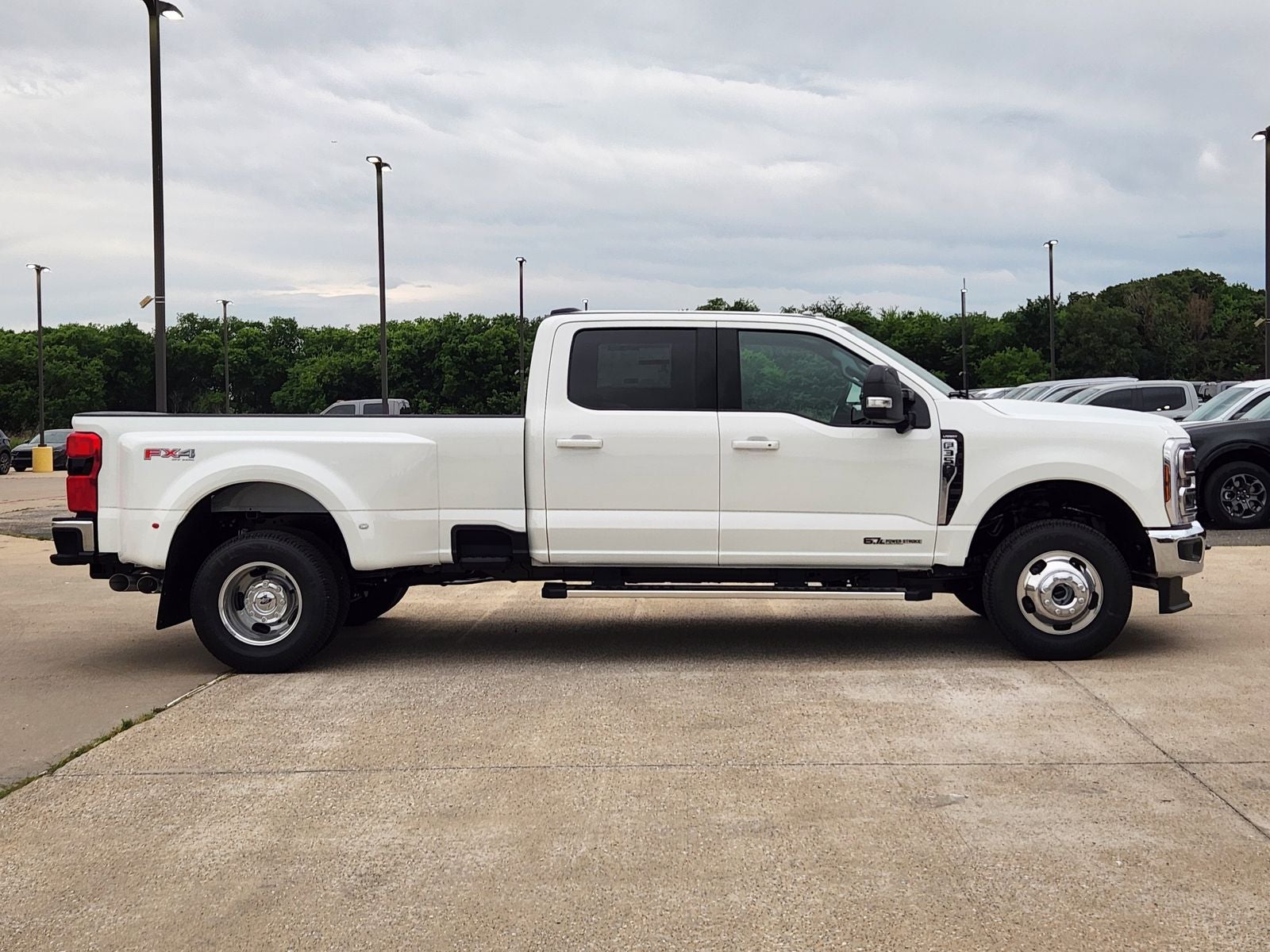 2026 Ford F-350SD Lariat DRW
