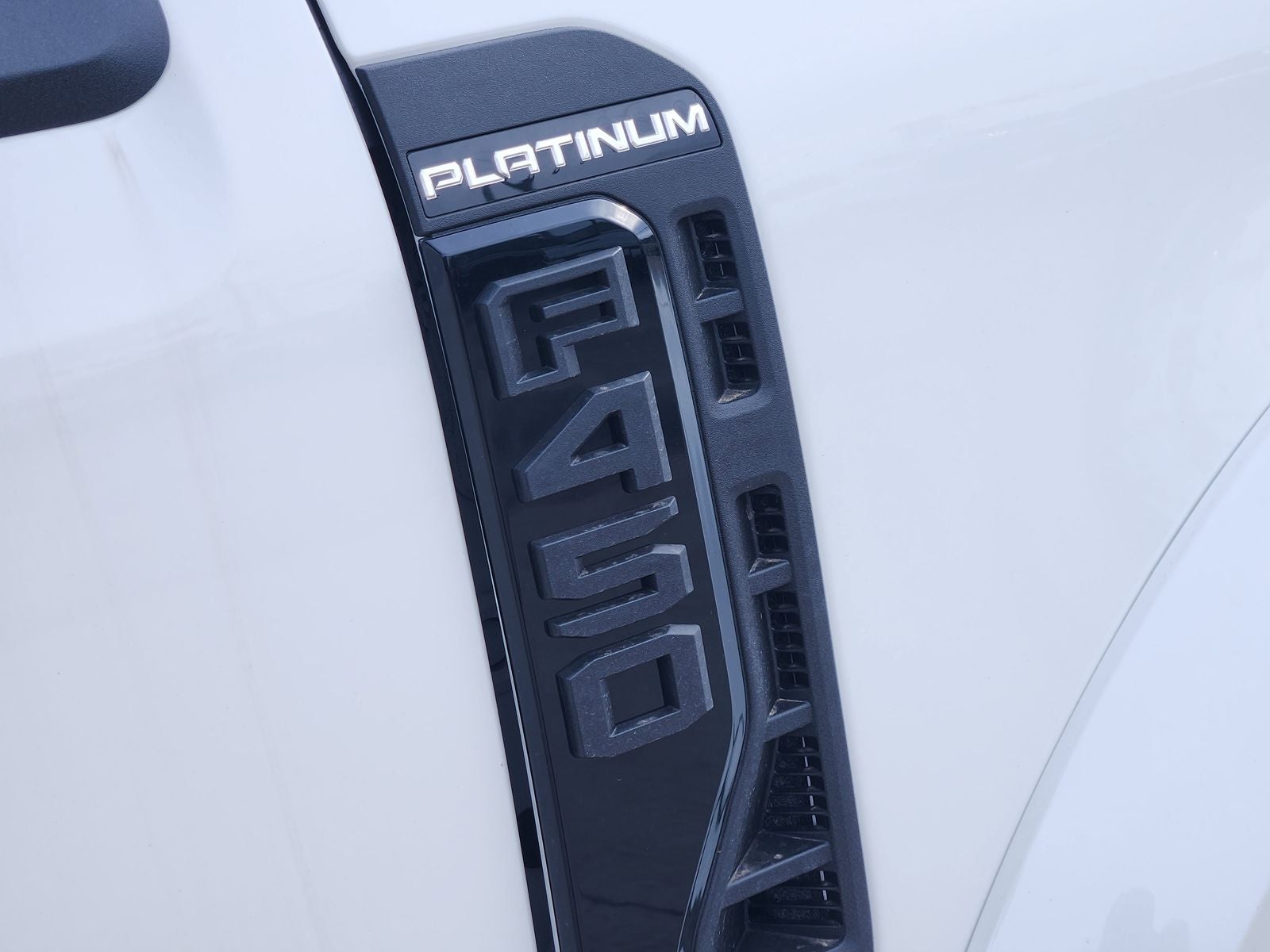 2026 Ford F-450SD Platinum DRW