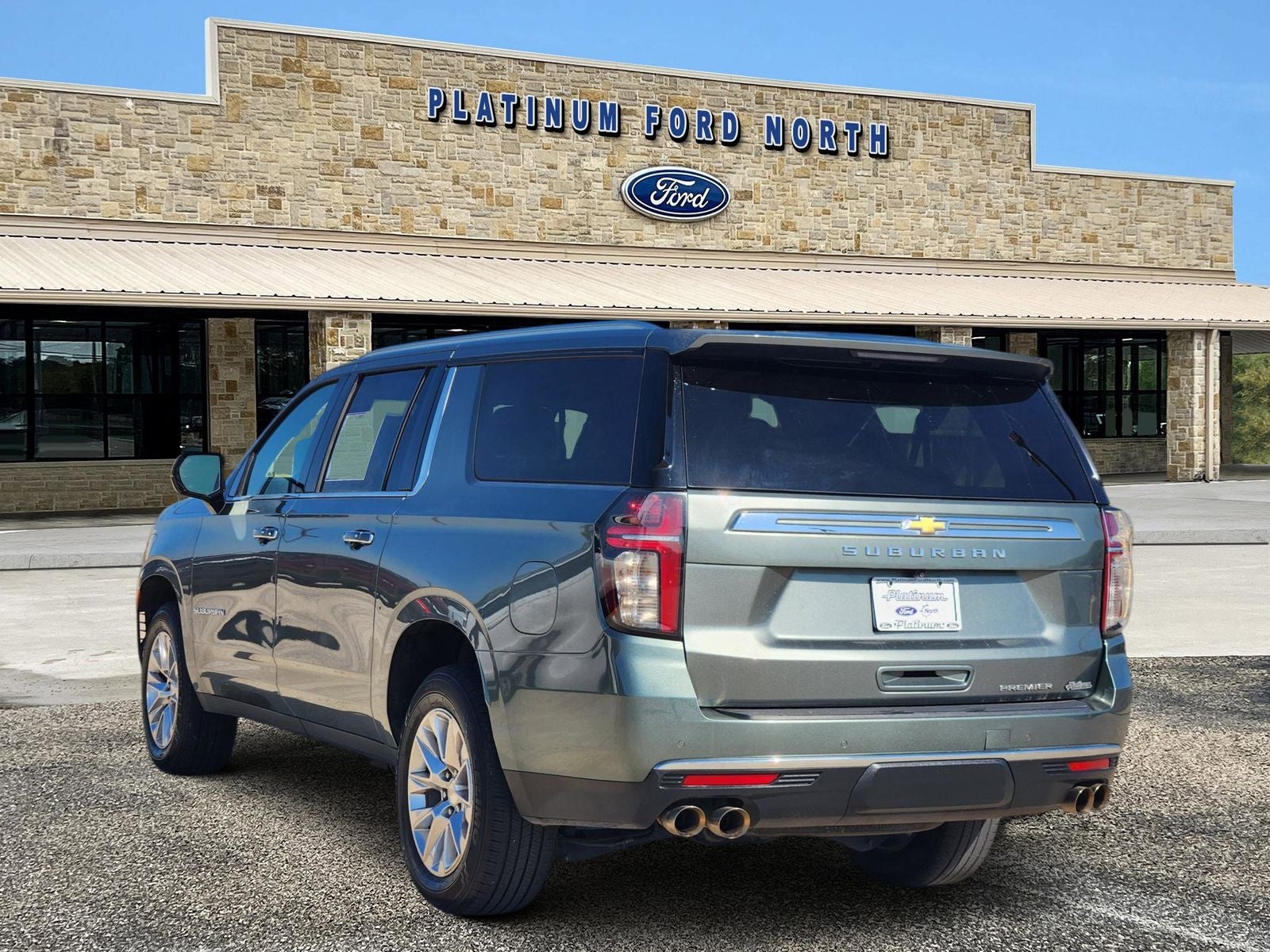 2023 Chevrolet Suburban Premier