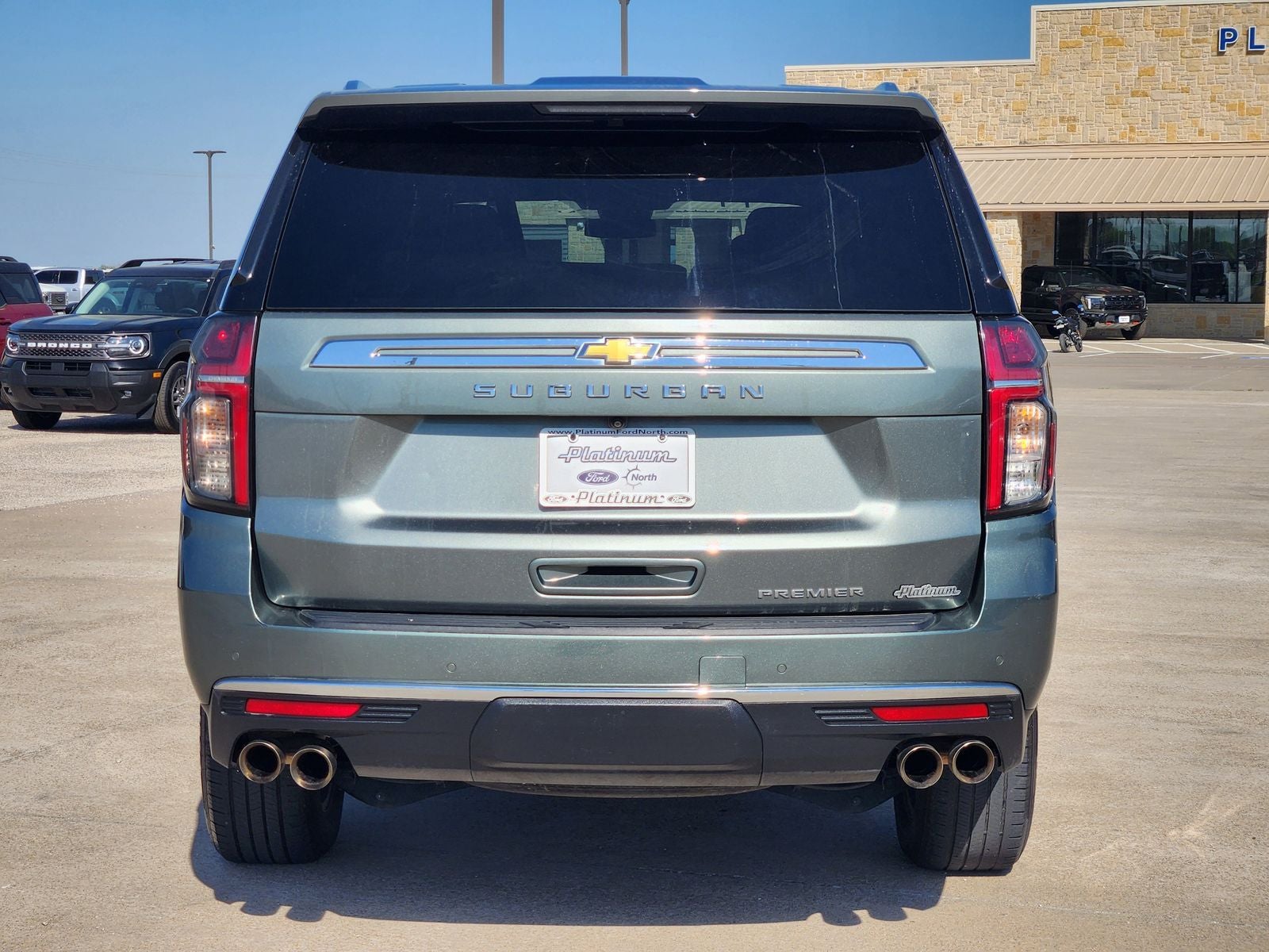 2023 Chevrolet Suburban Premier