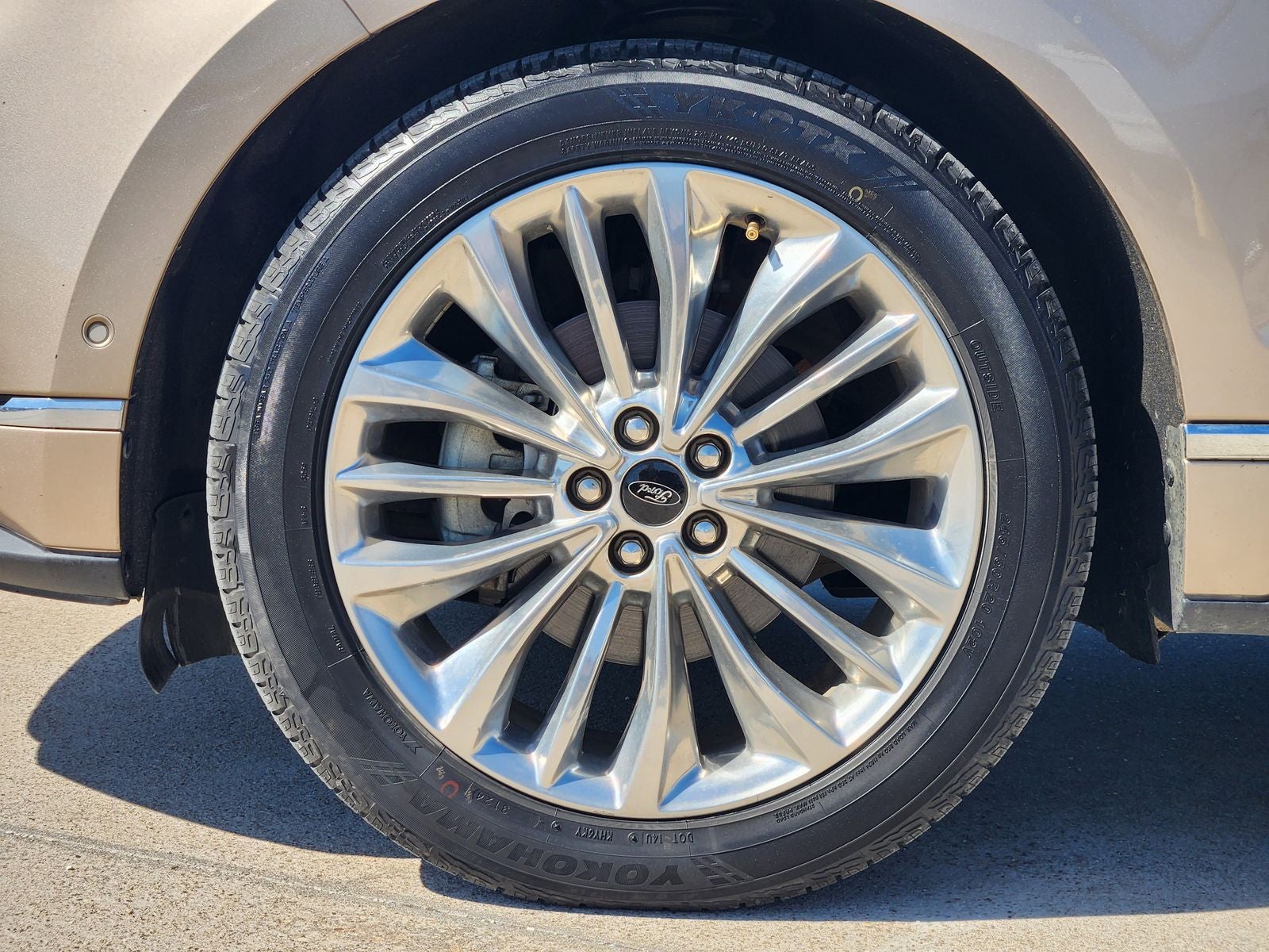 2020 Ford Edge Titanium