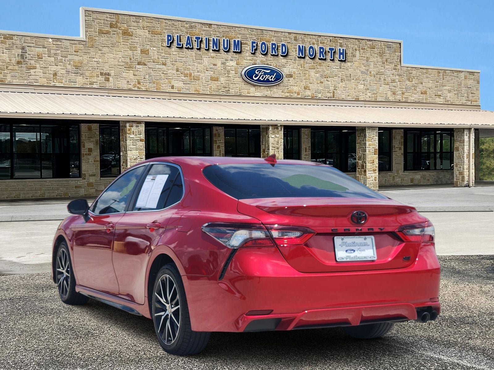 2022 Toyota Camry SE
