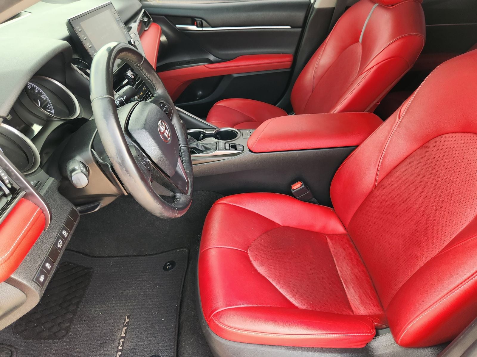 2021 Toyota Camry Hybrid XSE