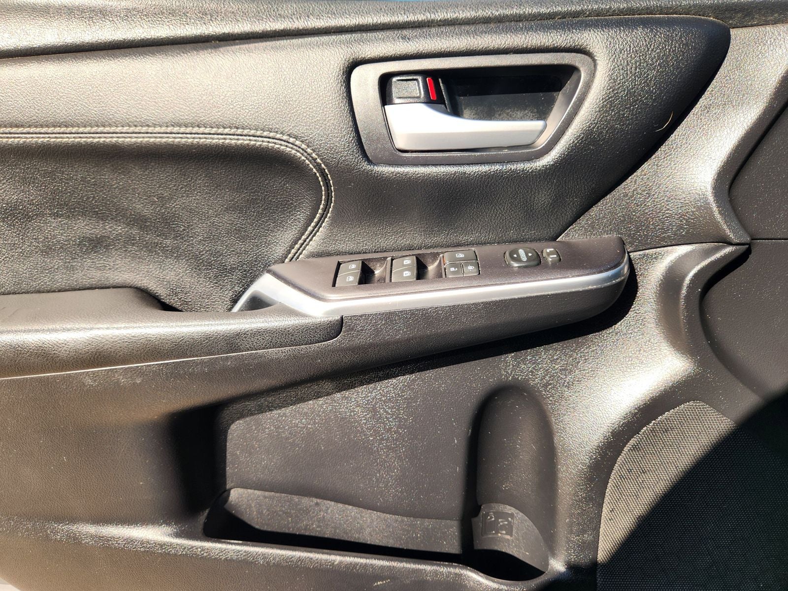 2016 Toyota Camry XLE