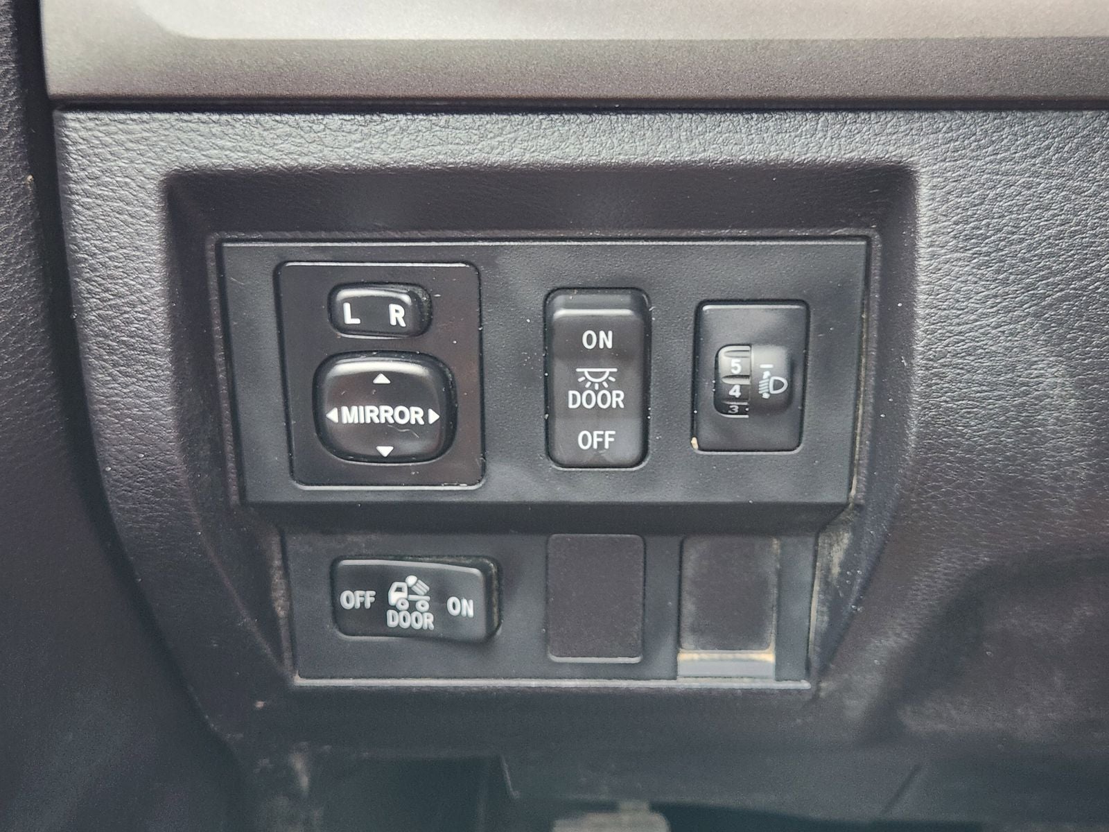 2014 Toyota Tundra SR5 4.6L V8