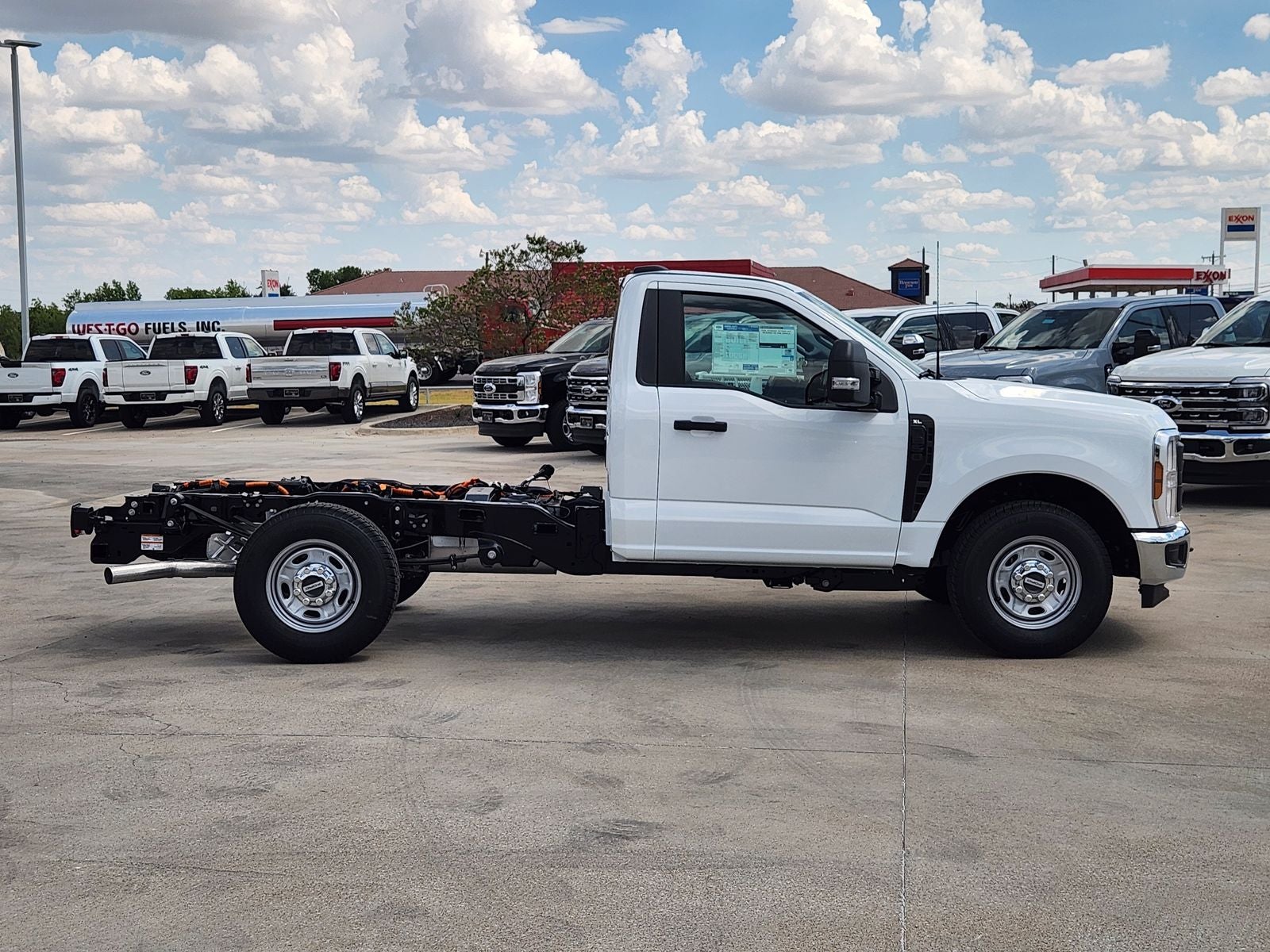 2027 Ford F-250SD XL