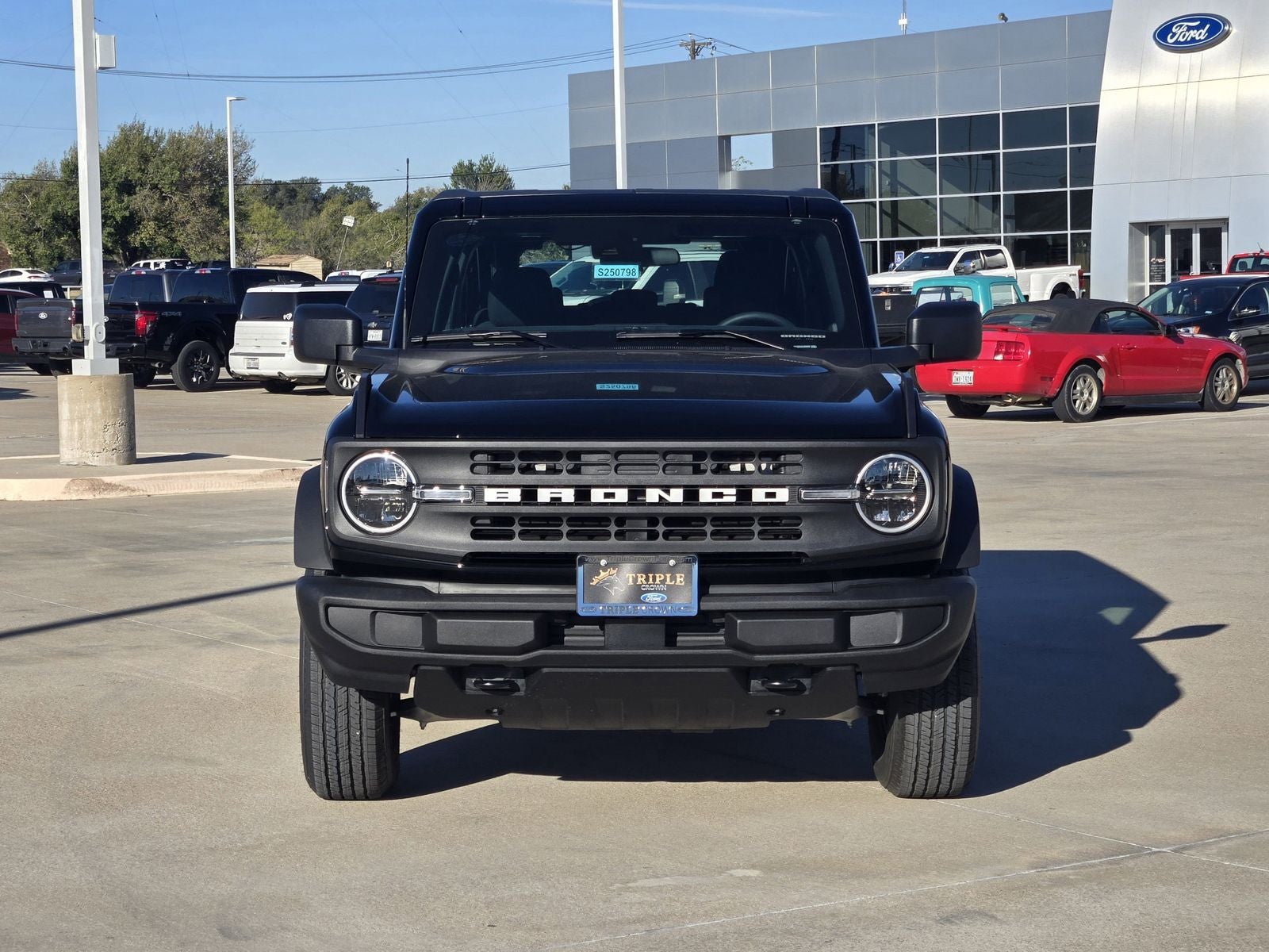 2025 Ford Bronco Base