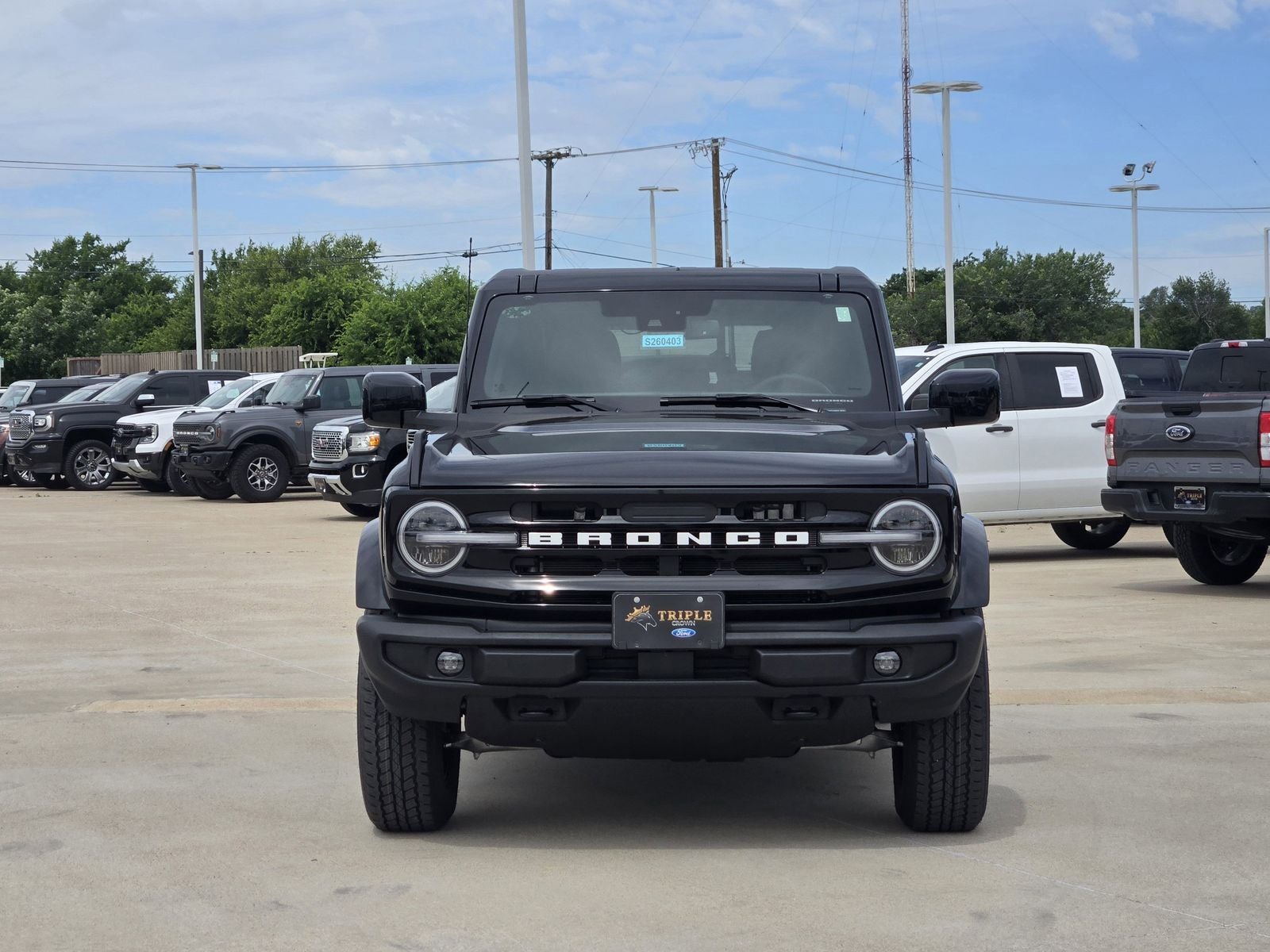 2026 Ford Bronco Outer Banks