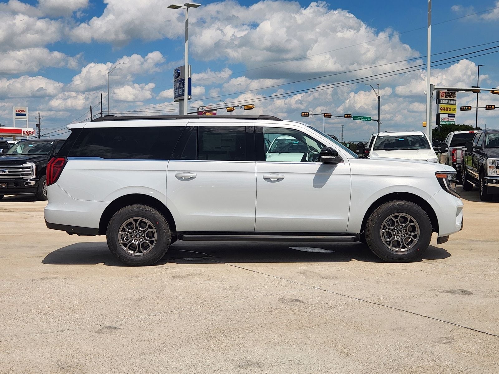 2026 Ford Expedition Max Active