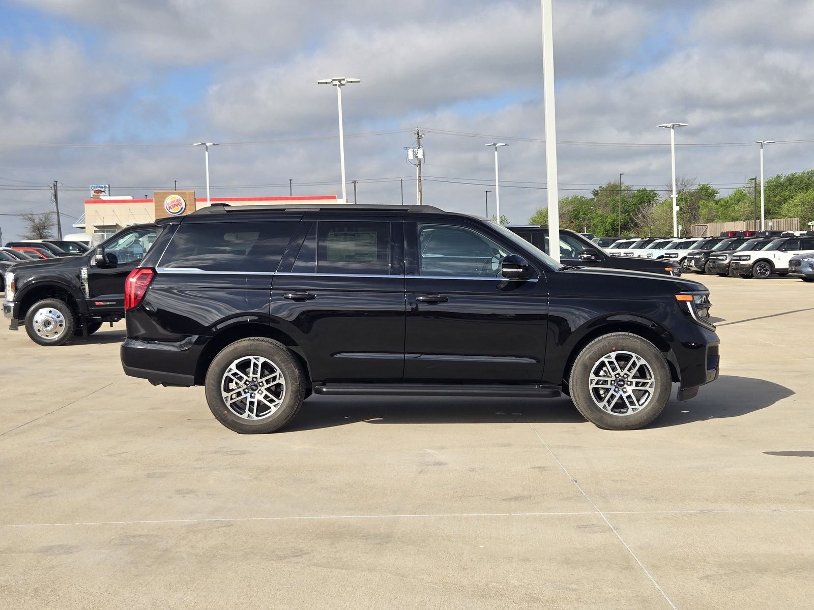 2026 Ford Expedition Active