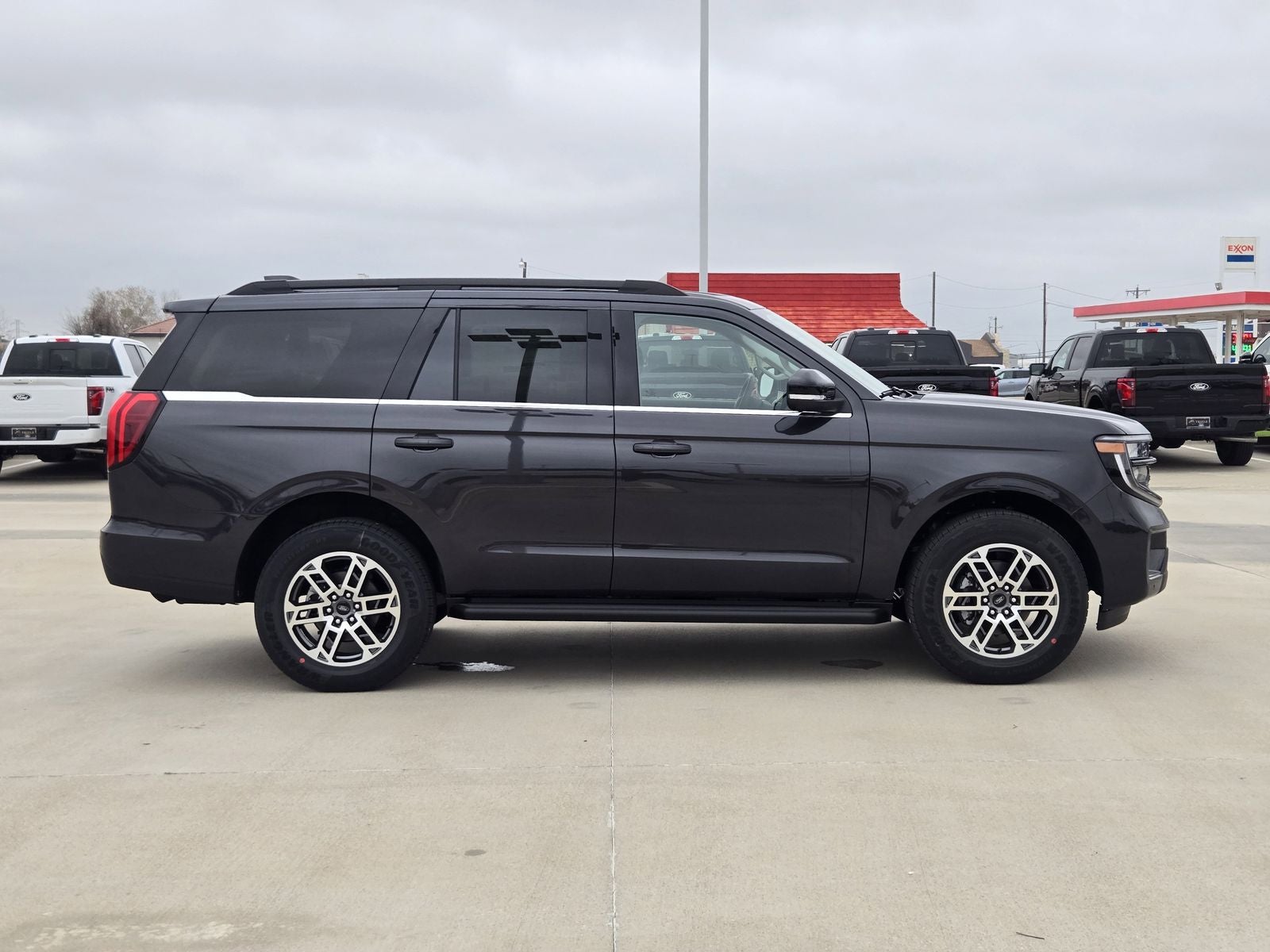 2026 Ford Expedition Active