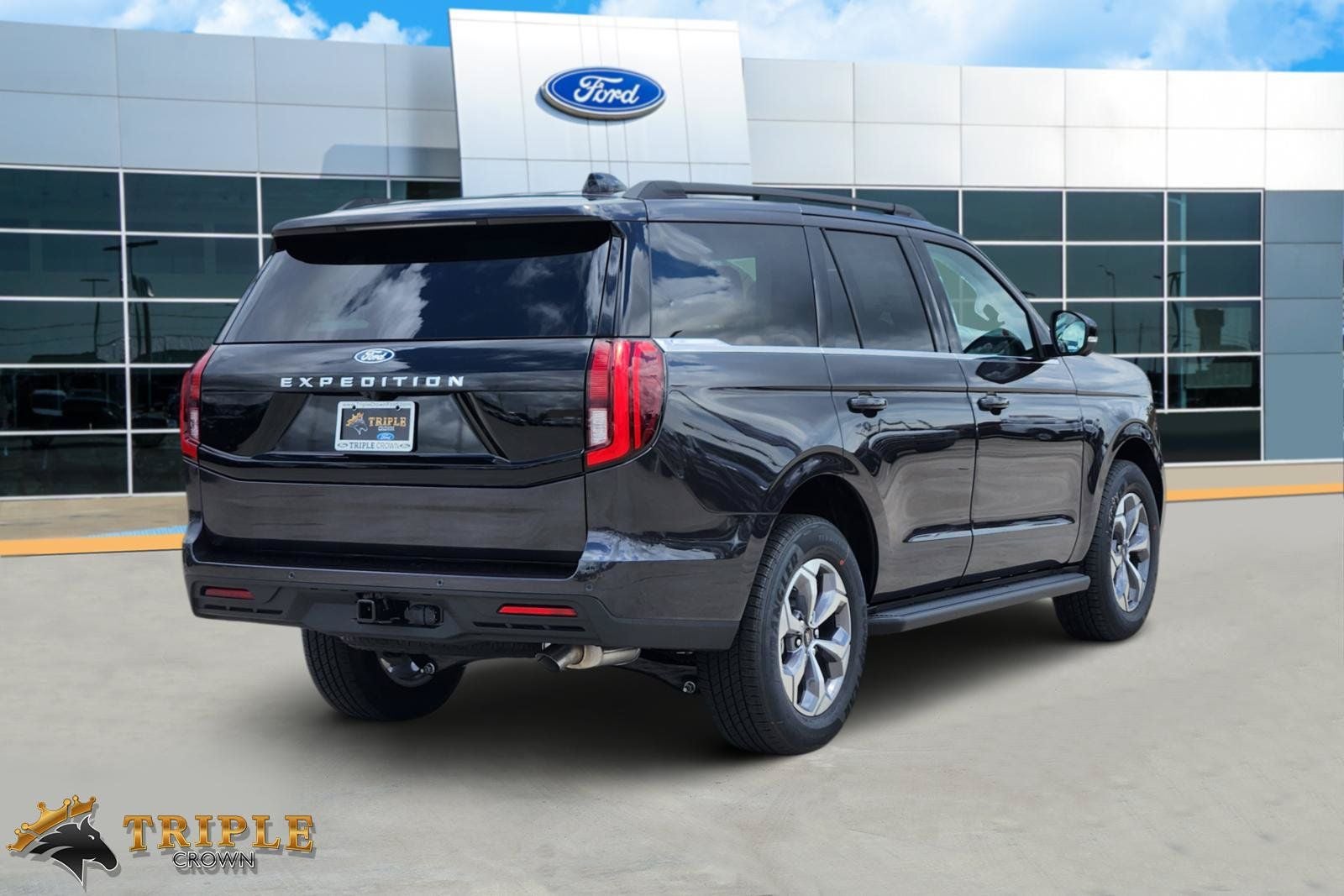 2027 Ford Expedition Active