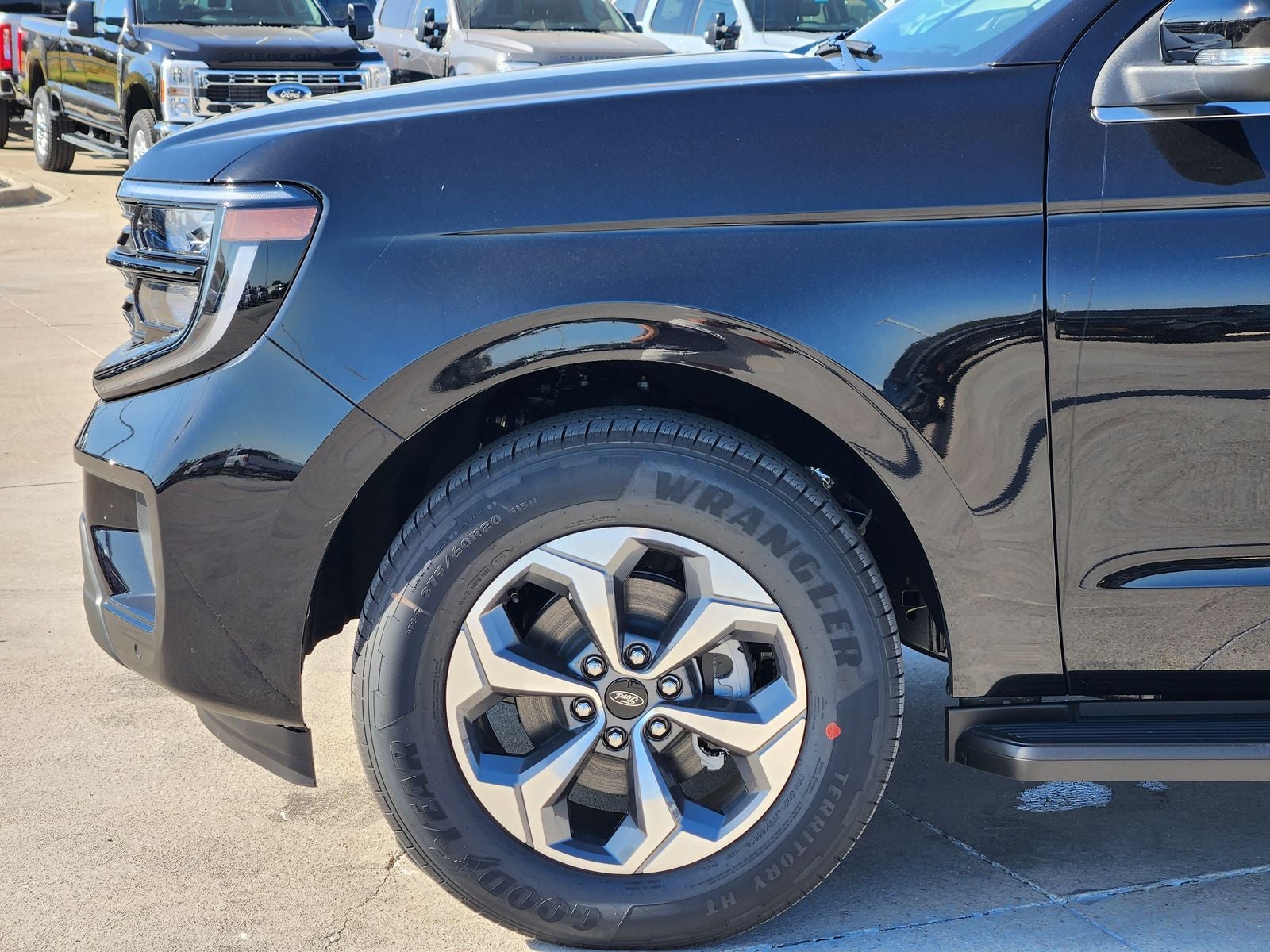 2027 Ford Expedition Active