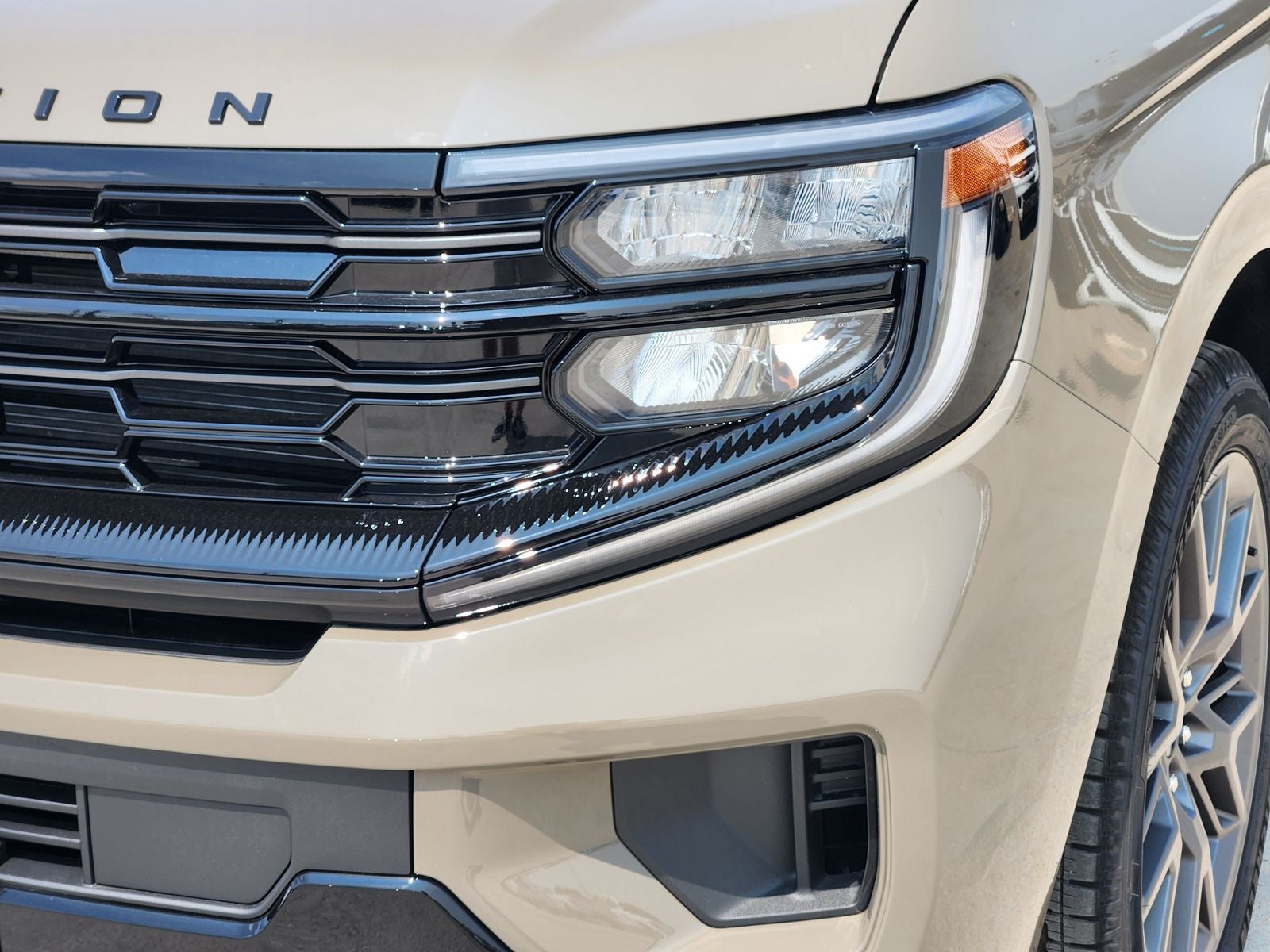 2027 Ford Expedition Platinum