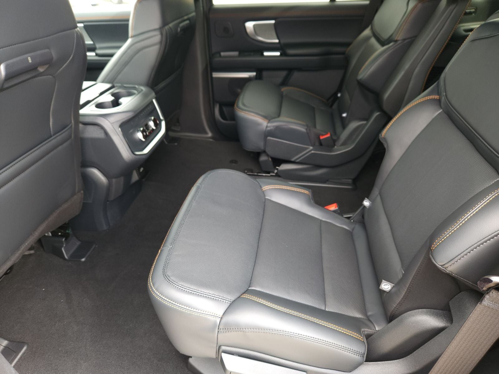 2027 Ford Expedition Tremor