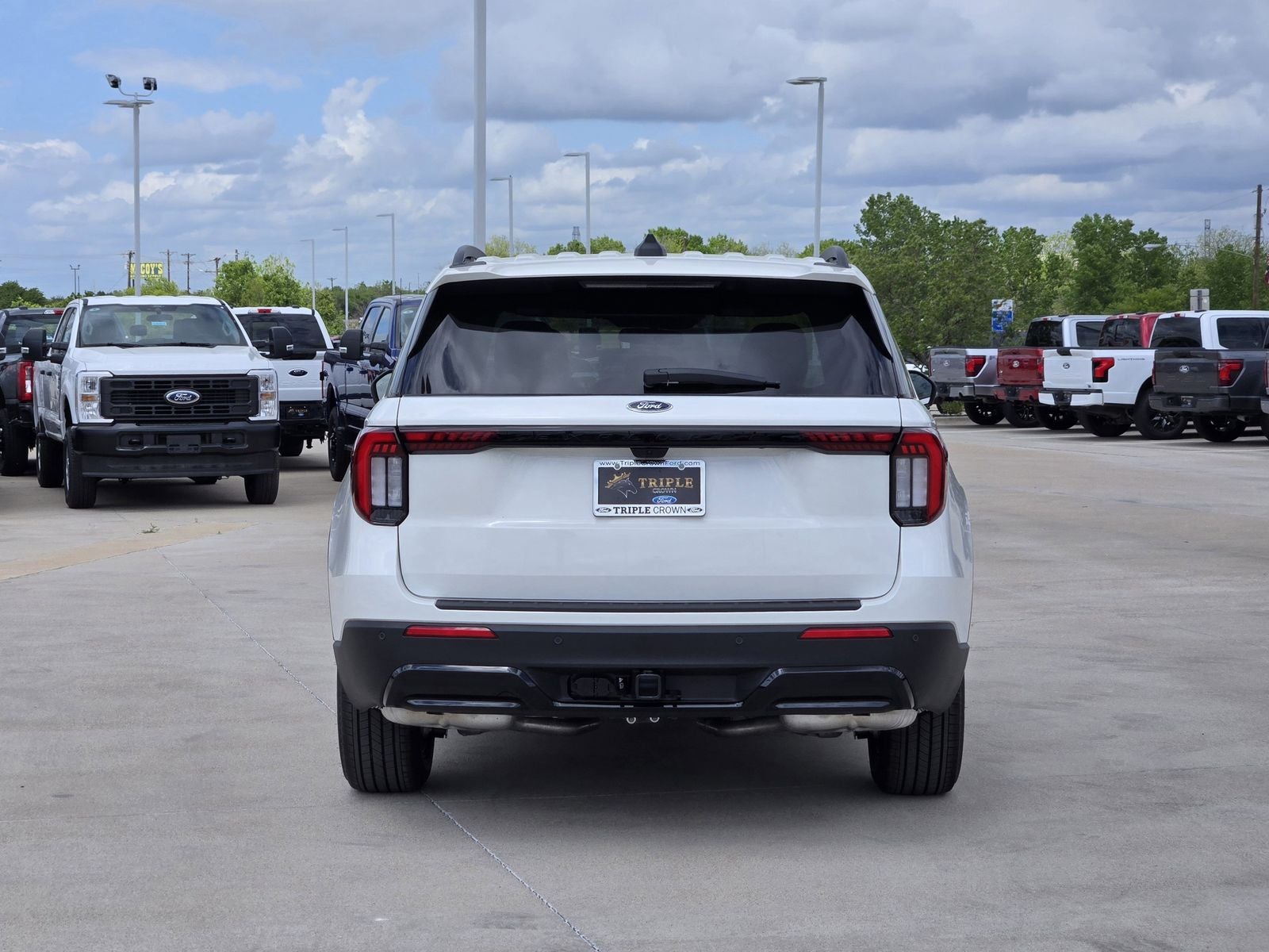 2026 Ford Explorer ST-Line