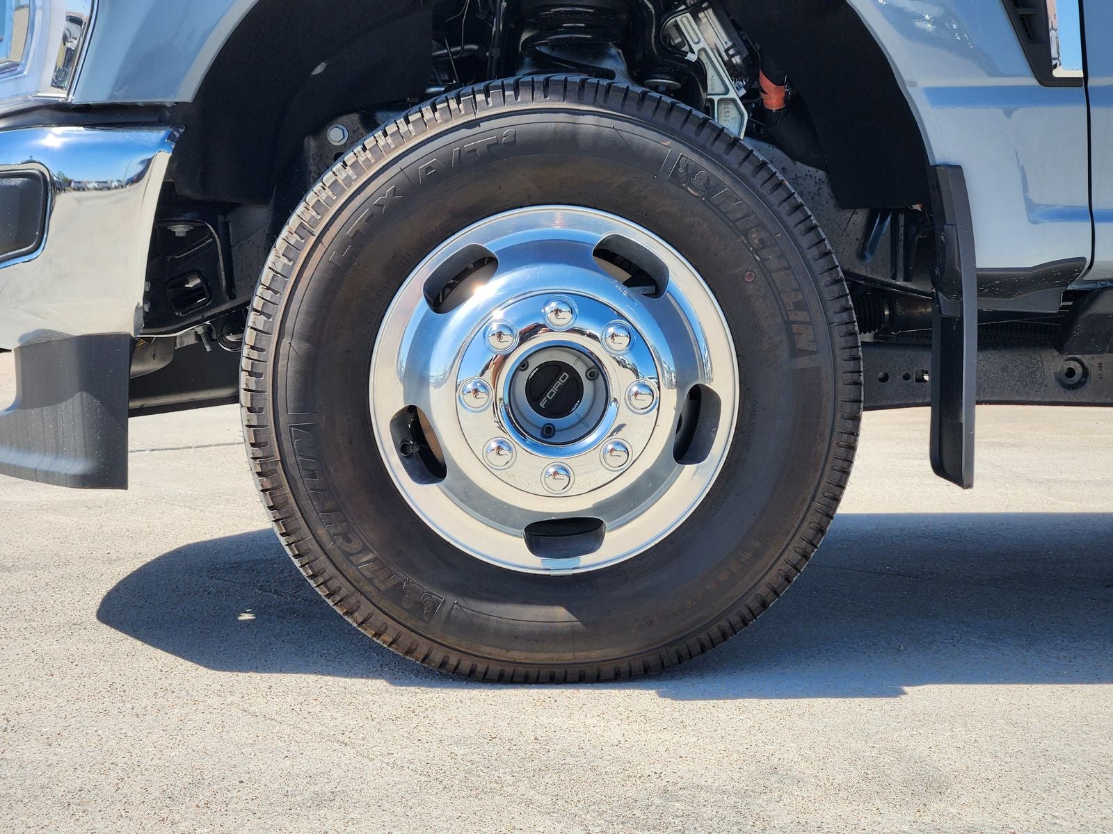 2026 Ford F-350SD Lariat DRW