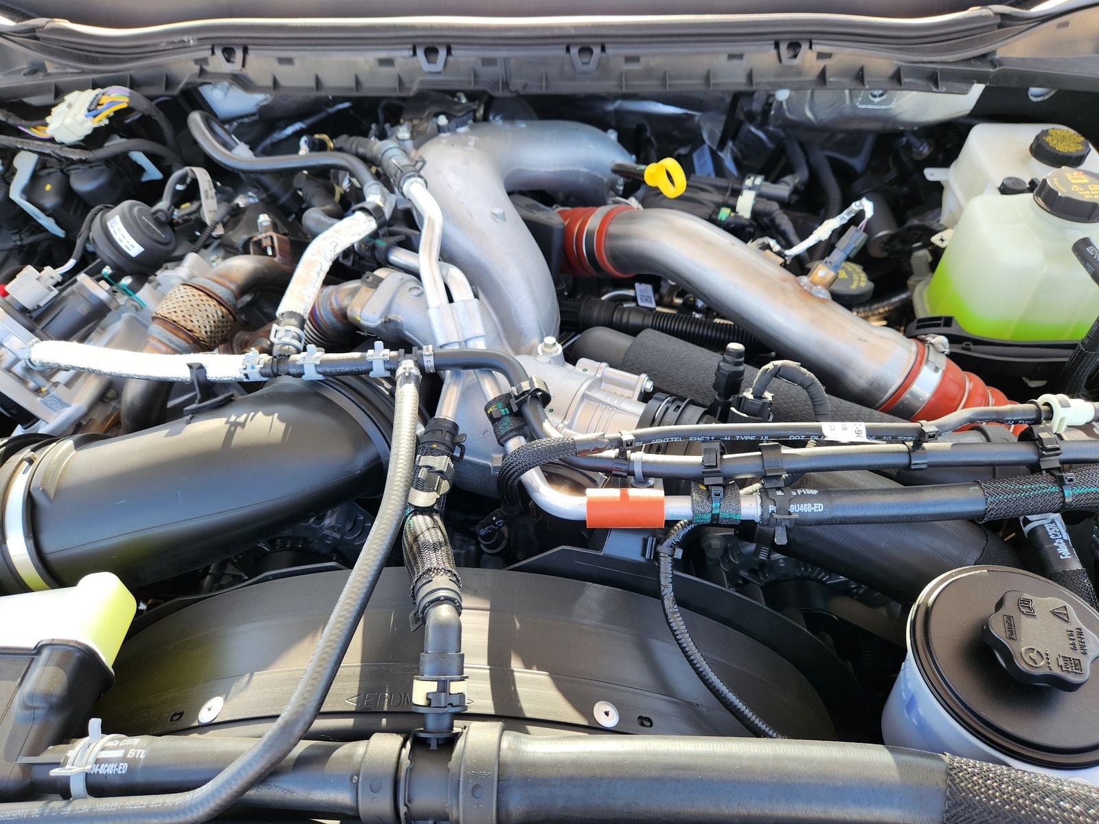 2026 Ford F-350SD Lariat DRW