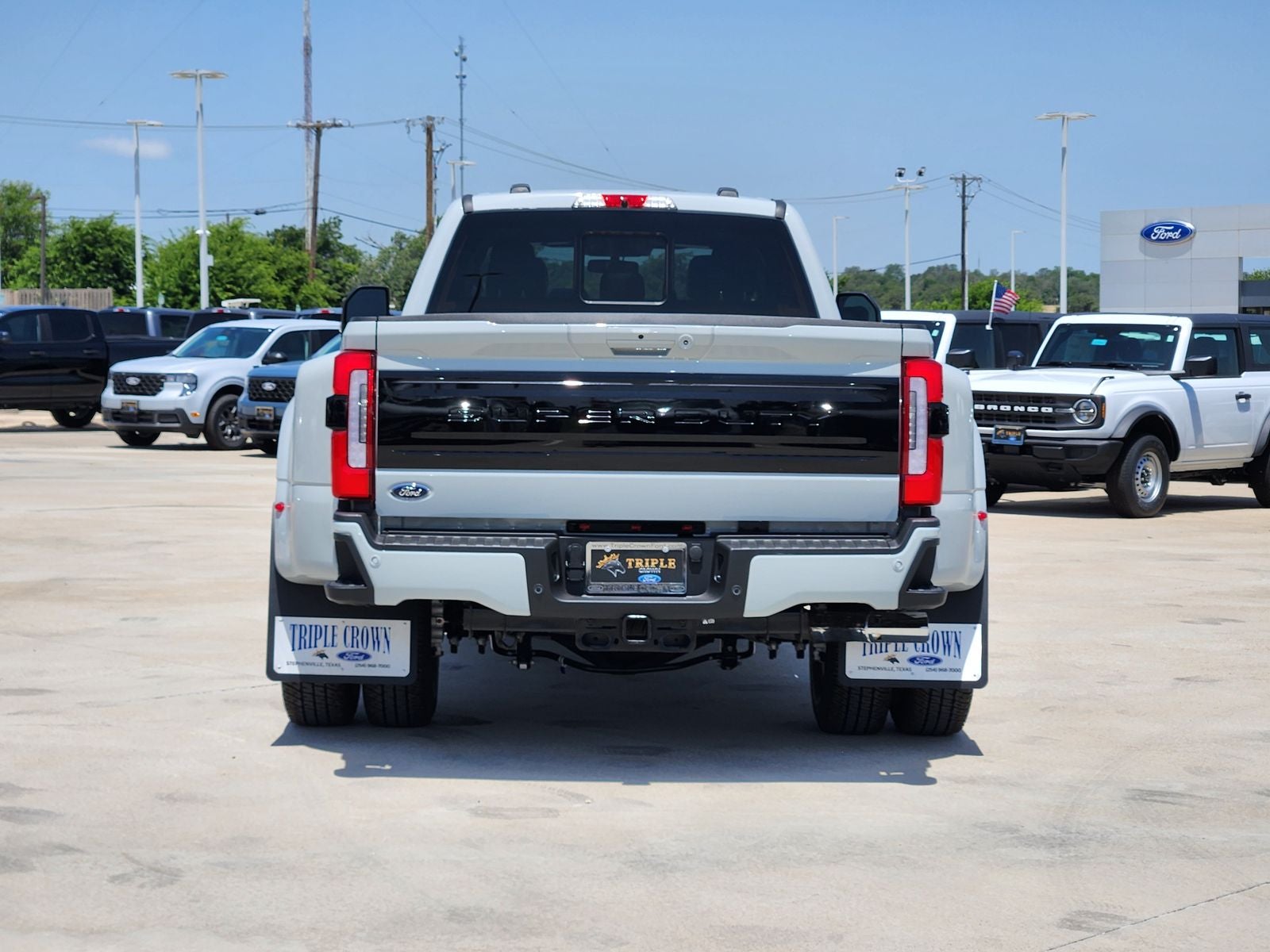 2026 Ford F-350SD Platinum DRW