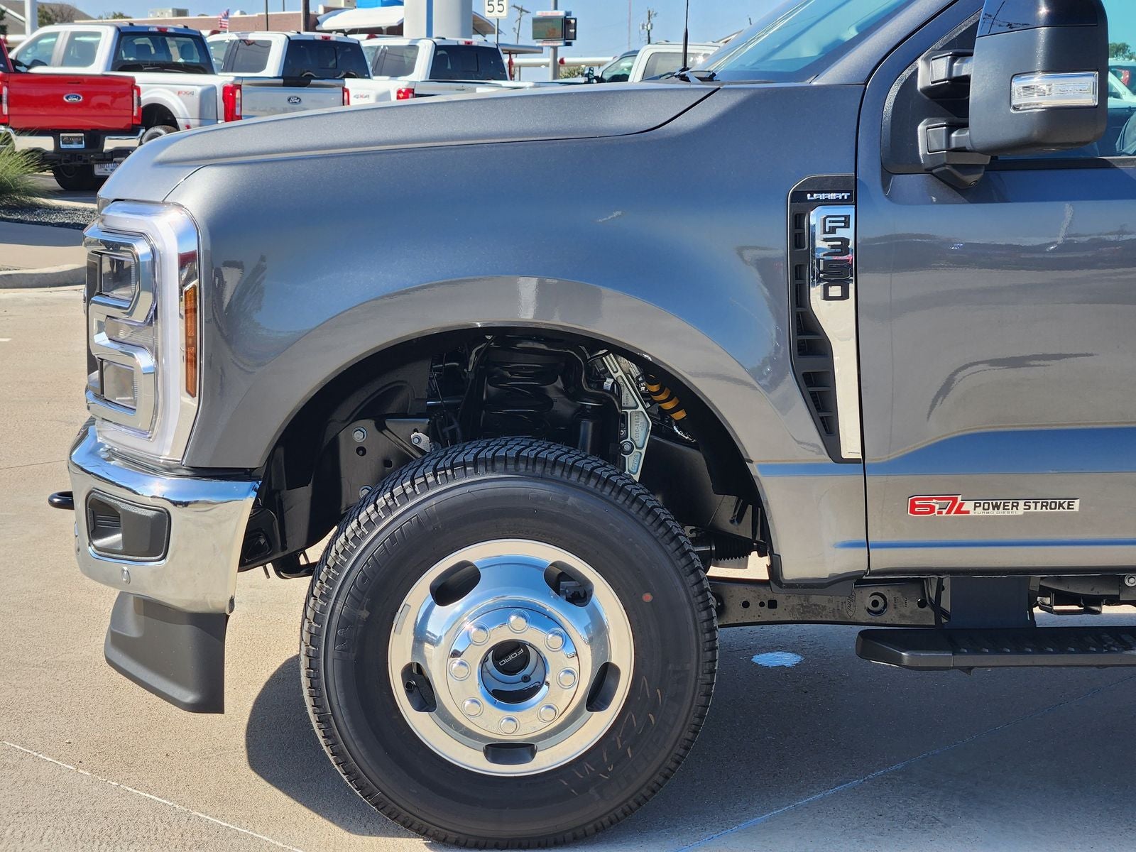 2027 Ford F-350SD Lariat DRW
