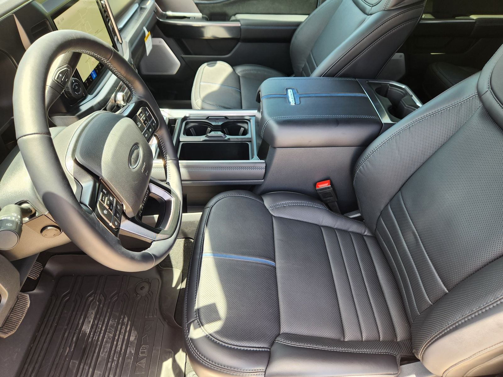 2026 Ford F-350SD Platinum DRW
