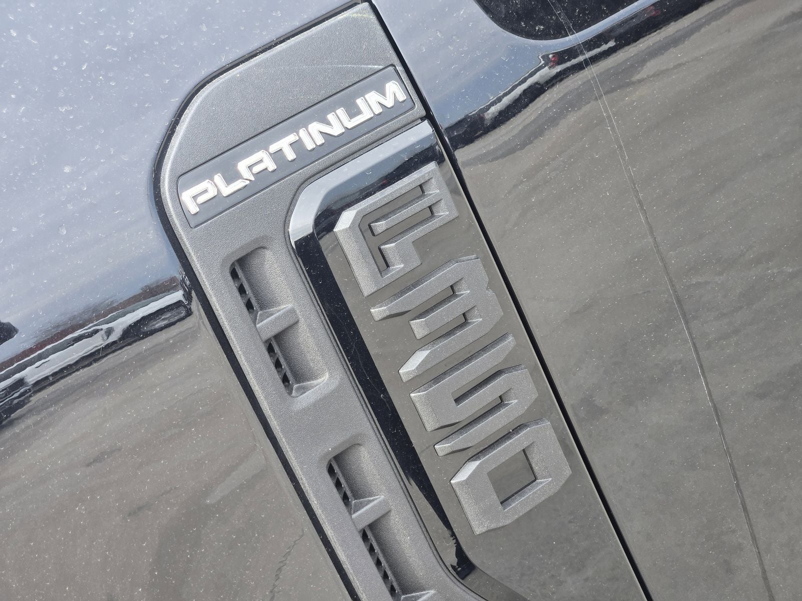 2025 Ford F-350SD Platinum DRW