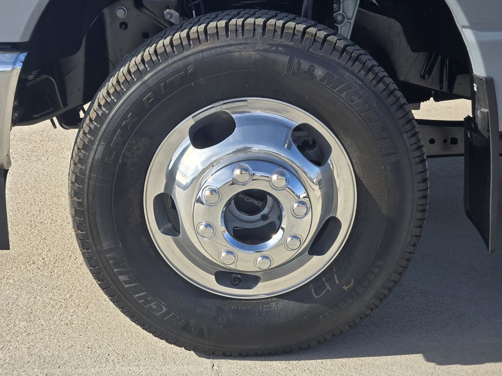 2026 Ford F-350SD Lariat DRW