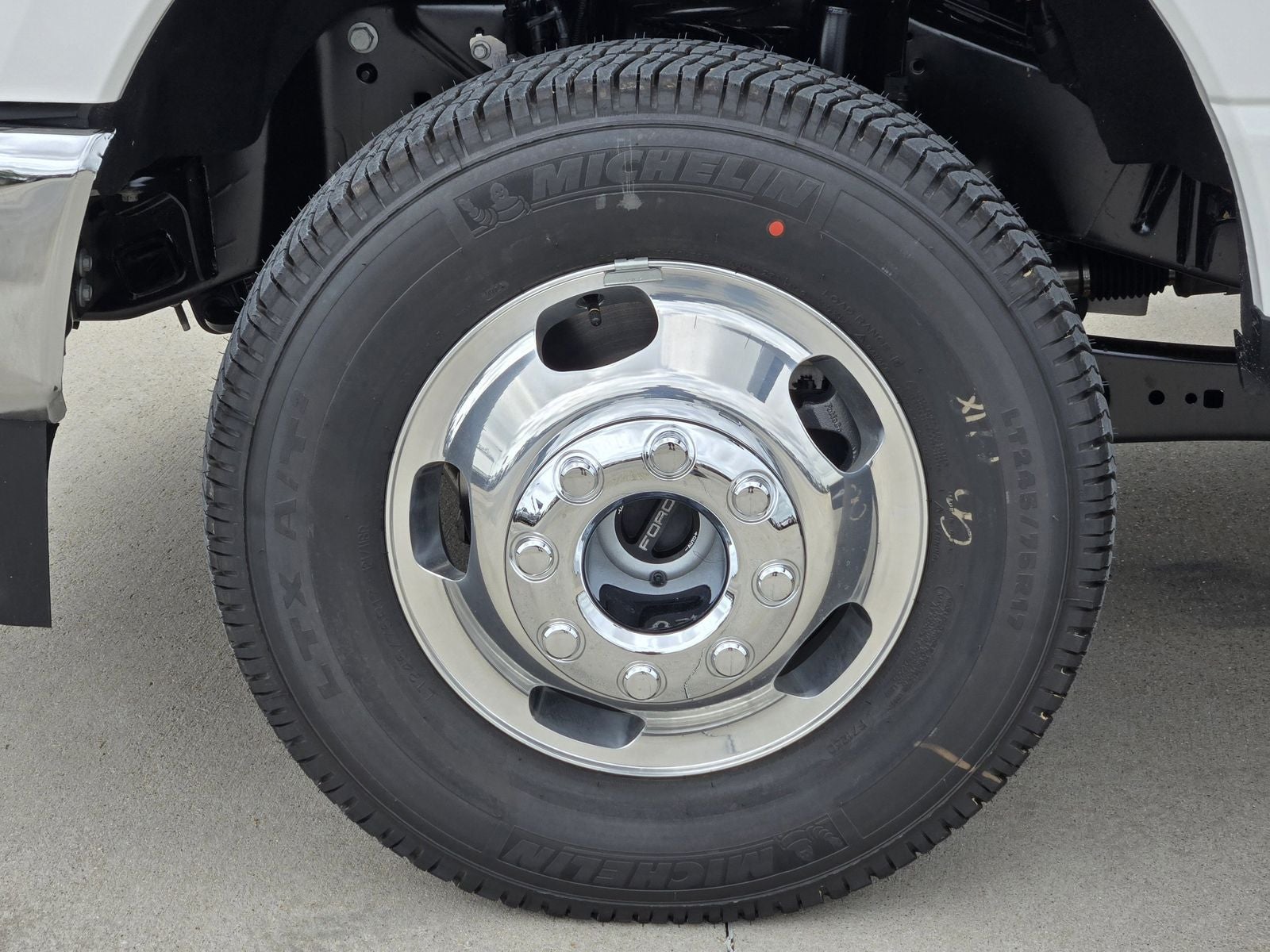 2026 Ford F-350SD Lariat DRW