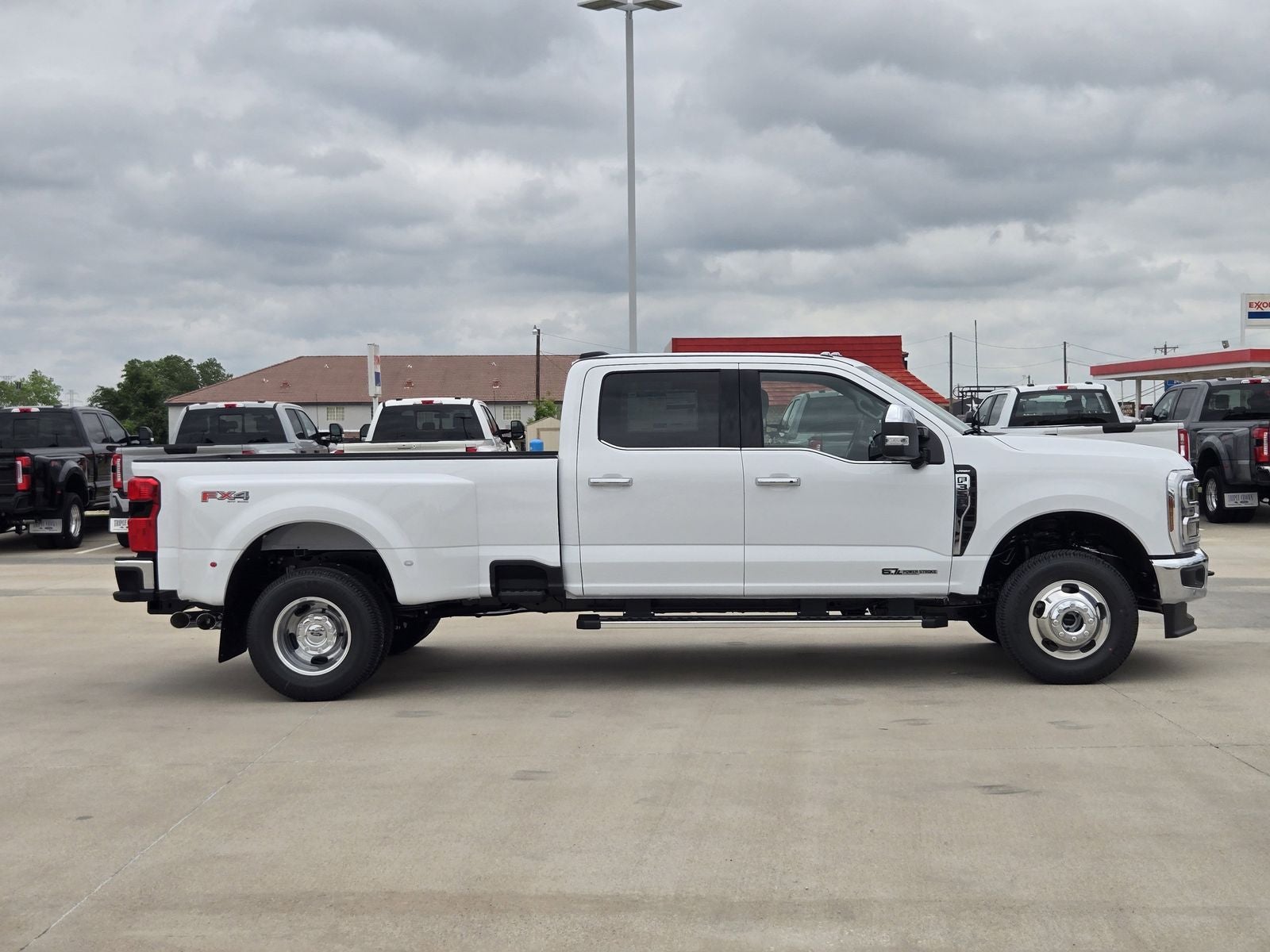 2026 Ford F-350SD Lariat DRW