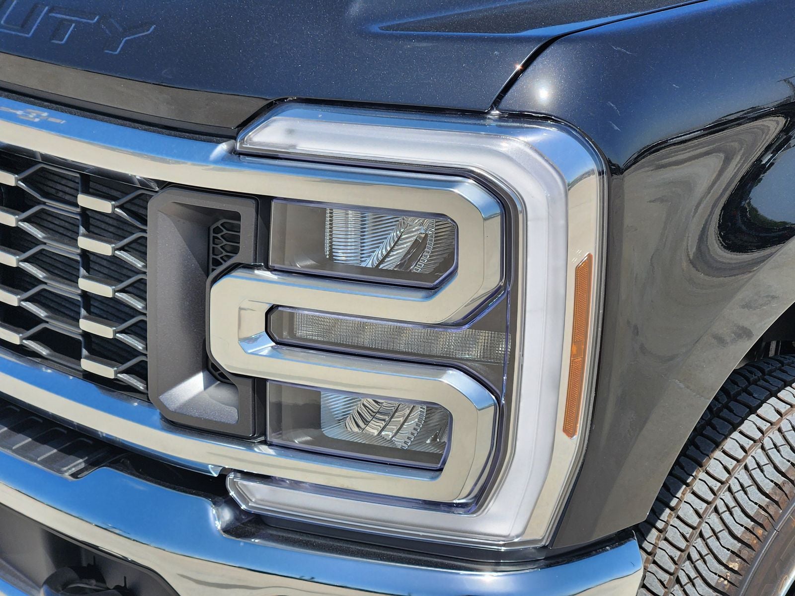 2026 Ford F-350SD Lariat DRW