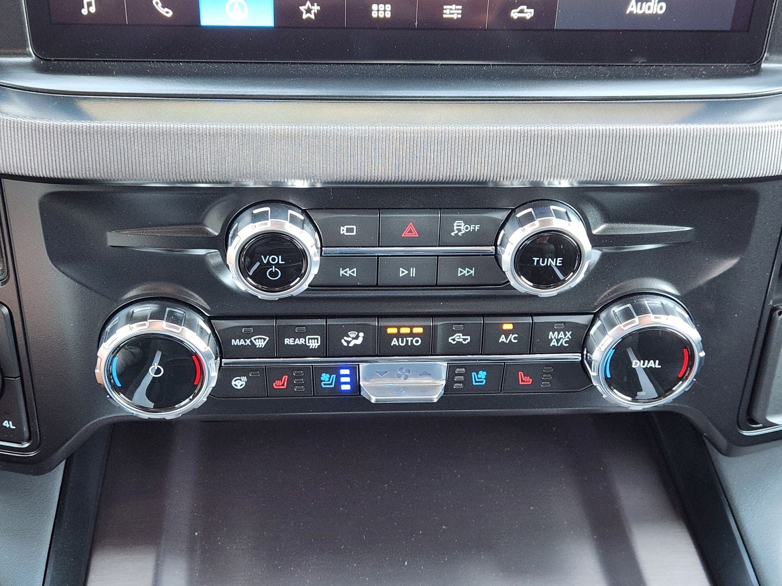 2026 Ford F-450SD Platinum DRW