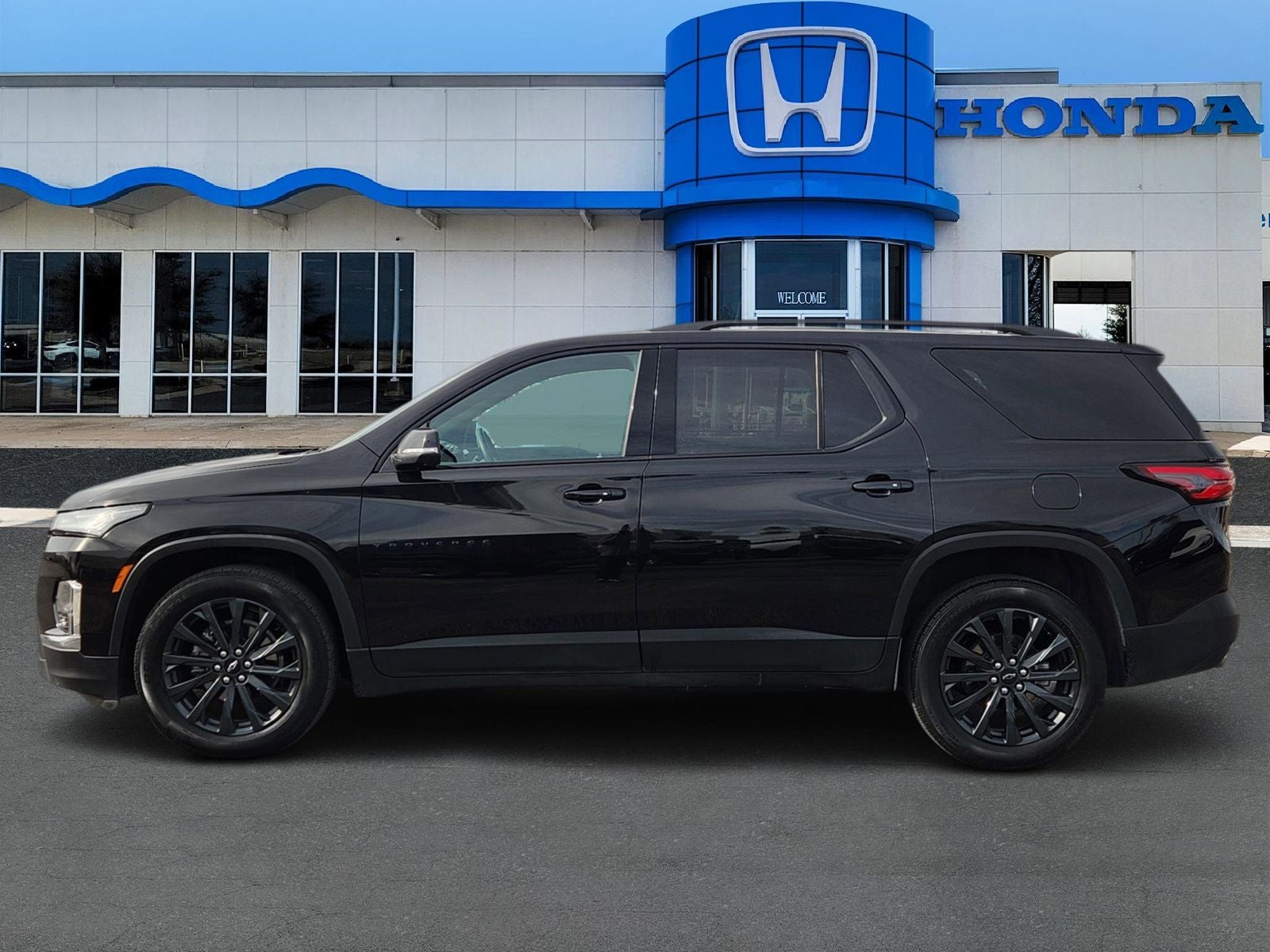 2023 Chevrolet Traverse RS