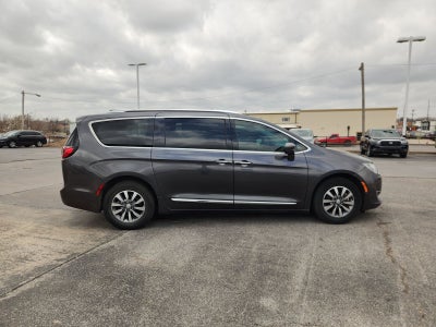 2020 Chrysler Pacifica Touring L Plus