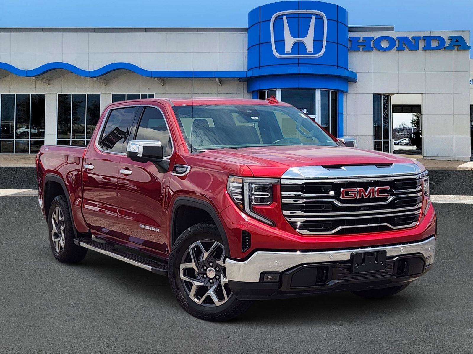 2024 GMC Sierra 1500 SLT