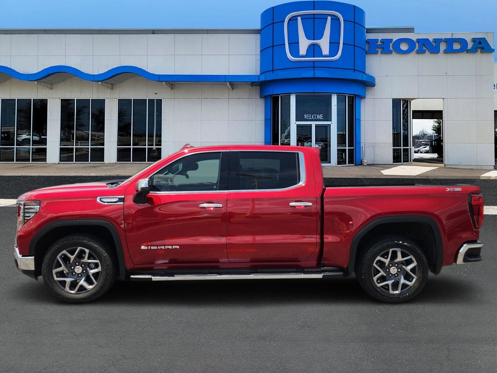 2024 GMC Sierra 1500 SLT