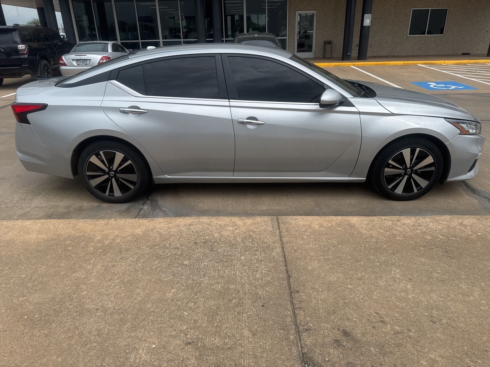 2022 Nissan Altima 2.5 SV