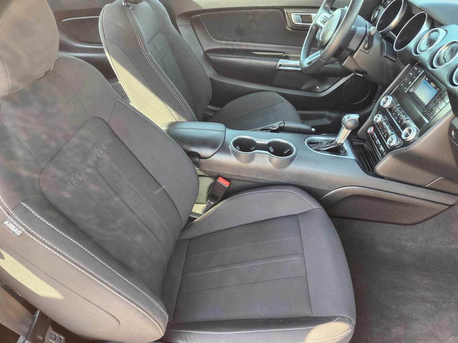 2021 Ford Mustang EcoBoost