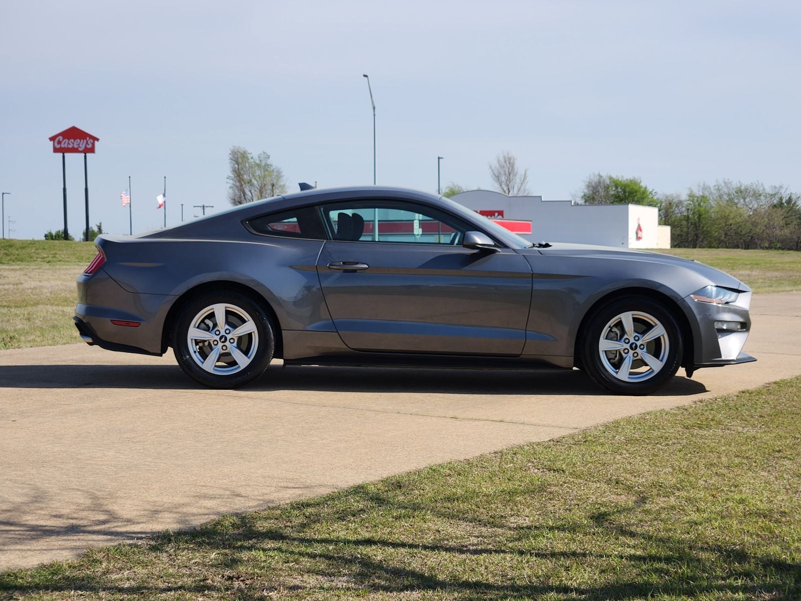 2021 Ford Mustang EcoBoost