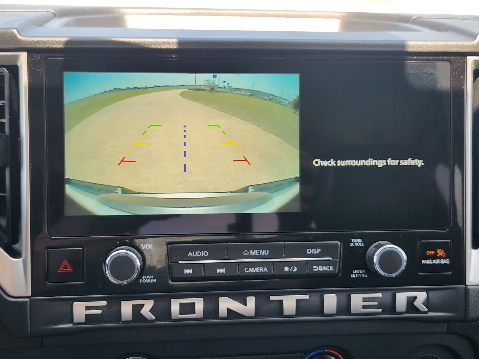 2025 Nissan Frontier SV