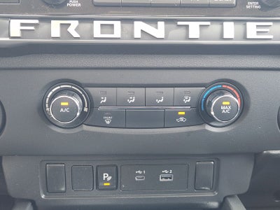 2025 Nissan Frontier SV
