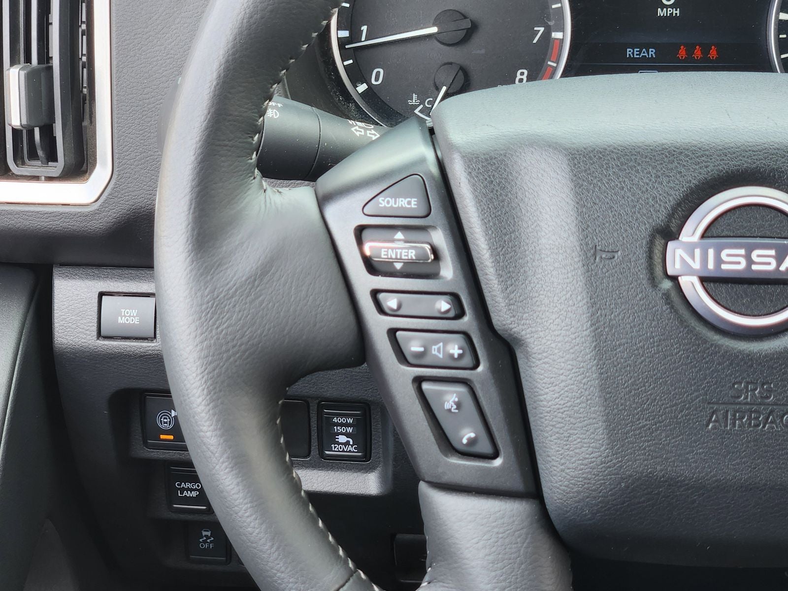 2025 Nissan Frontier SV