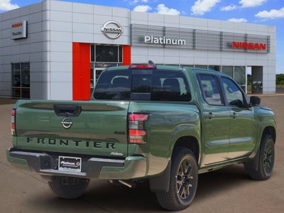 2026 Nissan Frontier Dark Armor