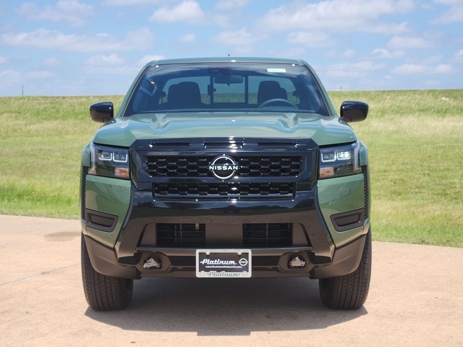 2026 Nissan Frontier Dark Armor