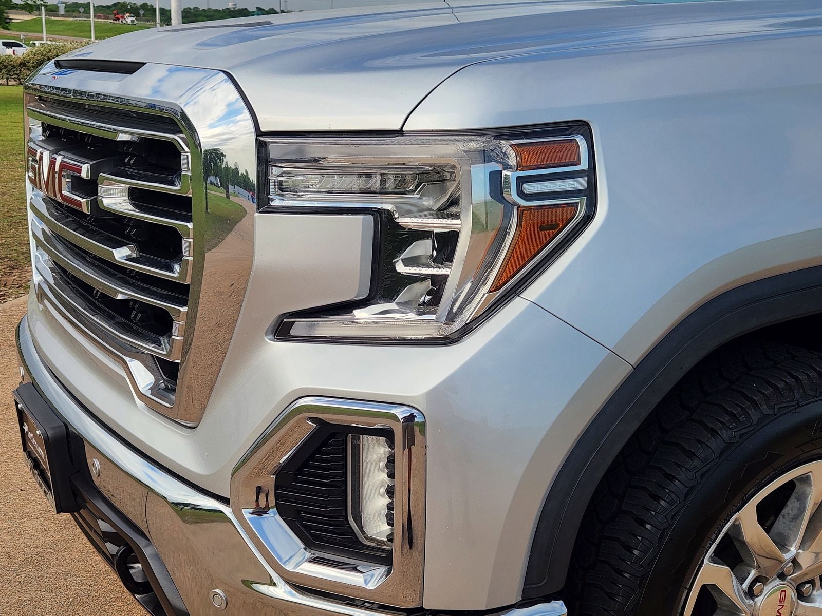 2020 GMC Sierra 1500 SLT