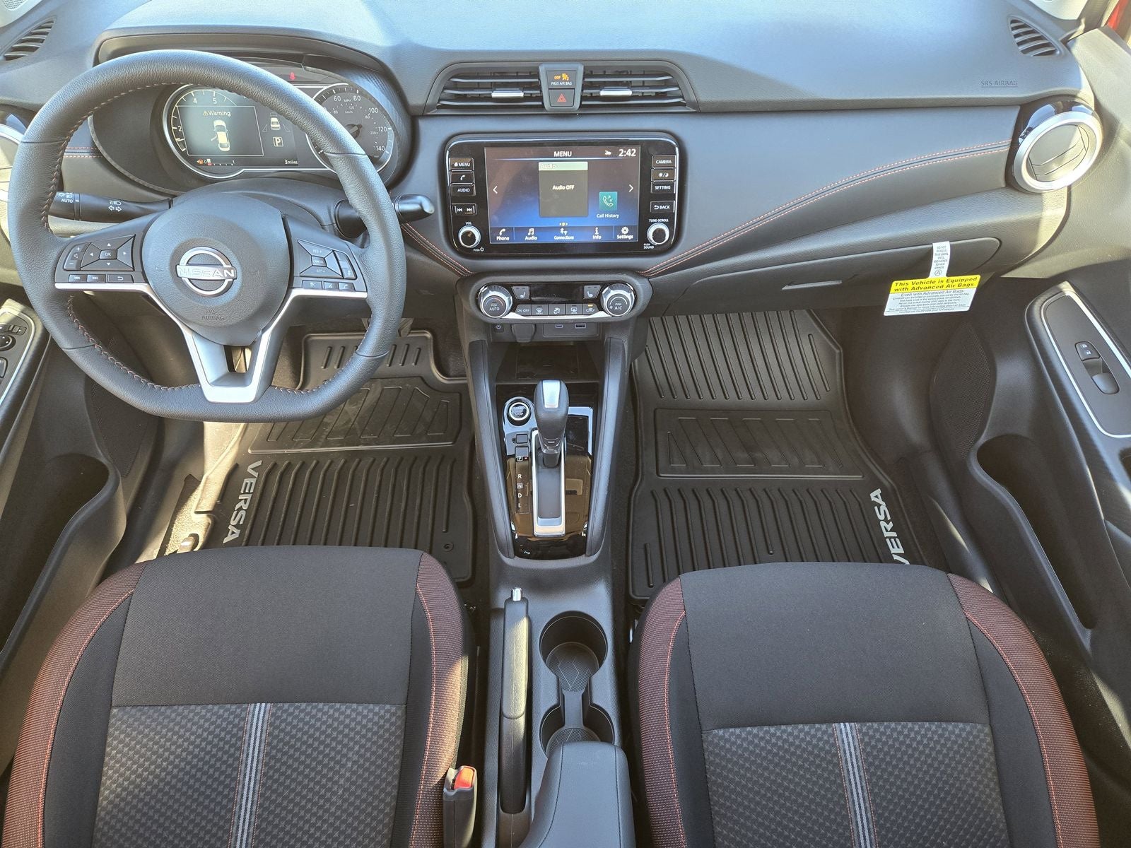 2025 Nissan Versa 1.6 SR