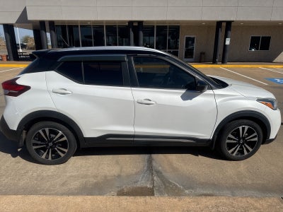 2019 Nissan Kicks SR